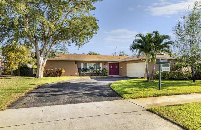721 Pelican Way Gallery 2