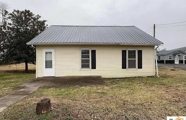 409 Mammoth Cave Street - 409 Mammoth Cave Street, Cave City, KY 42127