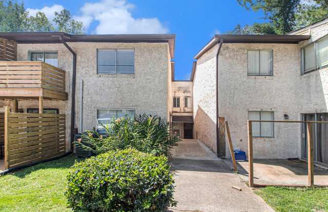 Fully Renovated 3BR/2BA Condo in Decatur! photos photos