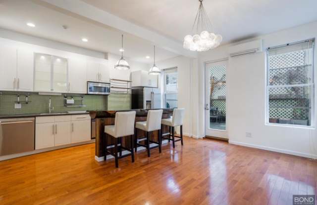 60-21 Putnam Avenue photos photos