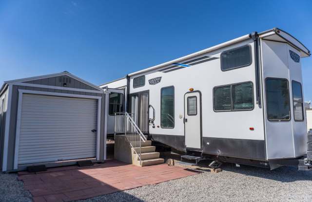 Turn-Key Park Model in Yuma Foothills – Fully Furnished with Utilities Included Gallery 3