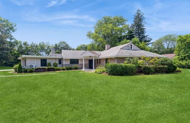 2 Foxwood Road photos photos