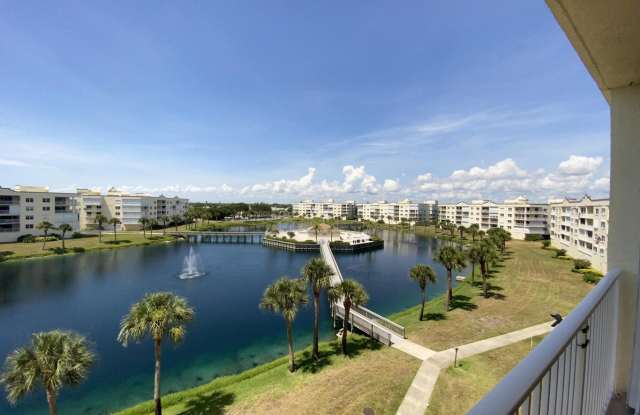 8951 Lake Drive, 501 - 305 photos photos