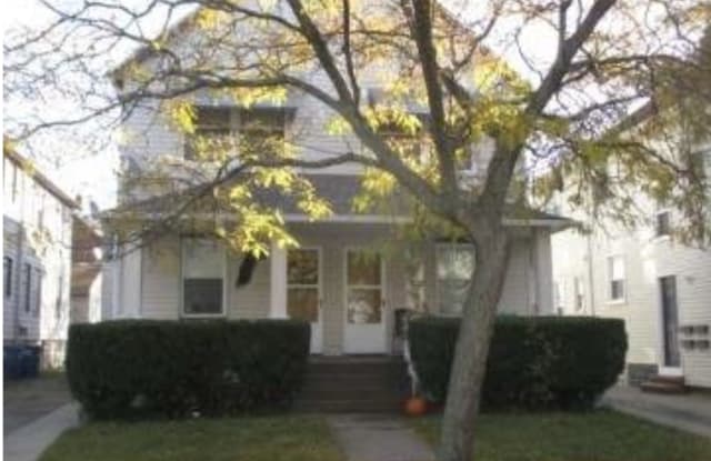 2021 Halstead Avenue - 2021 Halstead Avenue, Lakewood, OH 44107