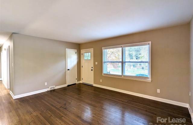 5425 Kinsale Lane Gallery 3