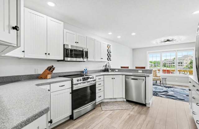 Condo For Rent 1410 E Harbour Towne Circle Gallery 4