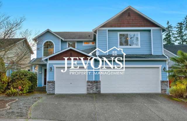 Spacious 4-bedroom home with fully equipped kitchen, 3-car garage, and easy highway access! photos photos