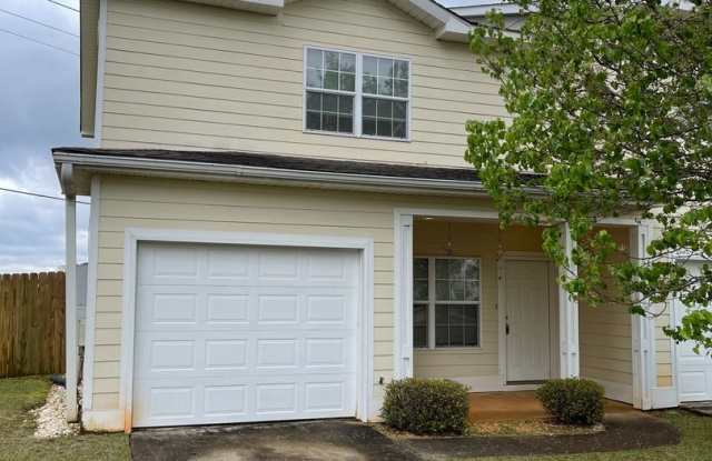 Courtyard Way photos photos