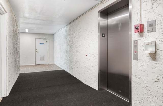 6858 139th Ave NE #700 Gallery 4