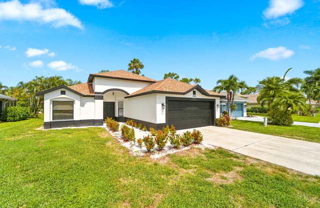 Newly renovated 3-bedroom, 2-bath single-family residence located in the Queens Park community. Gallery 4
