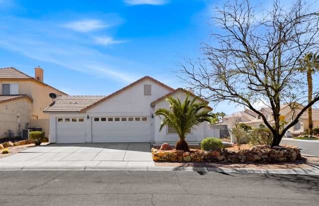 FULLY FURNISHED  REMODELED 4 bedroom, Single-Story Home w/3-Car Garage in Silverado Ranch including all utilities! photos photos
