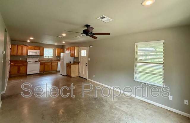 716 W Huntington Gallery 2