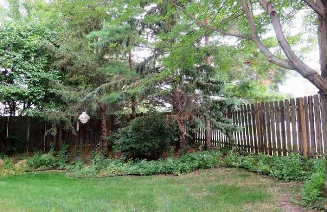17414 Honeysuckle Court Gallery 3