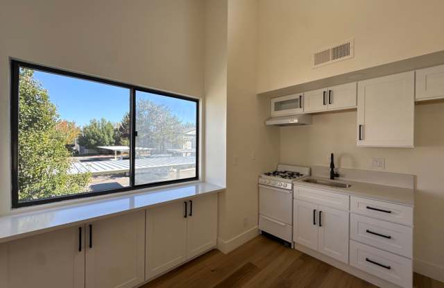 Newly Remodeled Studio in Sparks! Available Now! photos photos Newly Remodeled Studio in Sparks! Available Now! photos photos