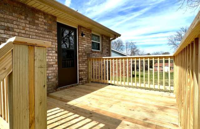 Newly Renovated 2 BR 1 BA Duplex in Madison $1300 - 1500 Meadow Bend Drive, Nashville, TN 37115