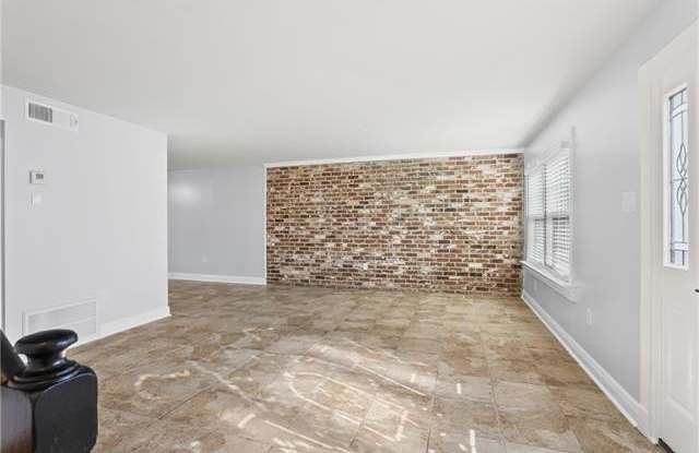 300 TERRY PARKWAY Boulevard Gallery 3