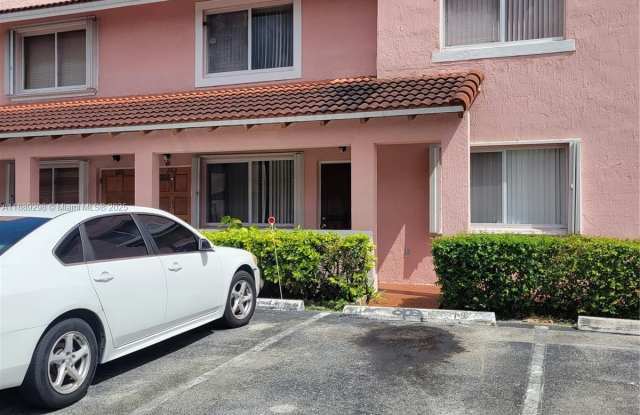 8019 Lake Dr photos photos