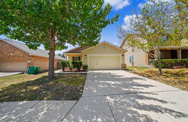 Wonderful home in Copperfield Neighborhood. Realtor Commission: $500 Gallery 3