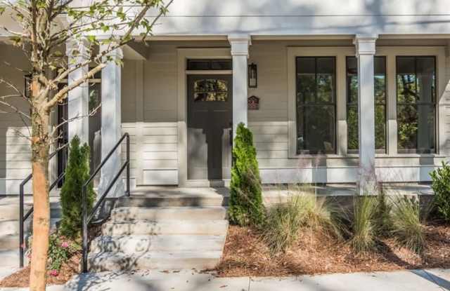 998 Mauldin Street # 4 Gallery 4