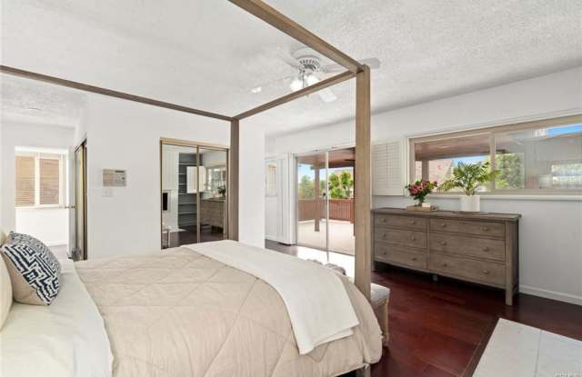 1541 East Ocean Boulevard - 1541 East Ocean Boulevard, Newport Beach, CA 92661