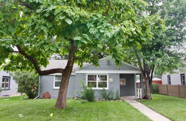 Sunny Sunnyside Bungalow with Finished Basement & Private Backyard Retreat photos photos