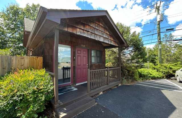 Beautiful Bungalow Home Located in Blacksburg photos photos