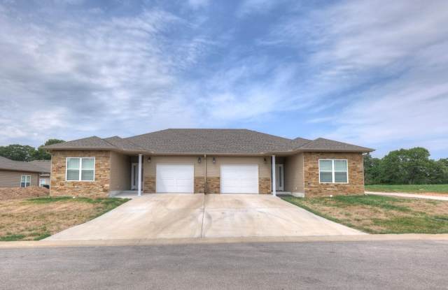 UNIT NOW AVAILABLE ! ! 2-BEDROOM 2-BATH DUPLEXES LOCATED IN NEOSHO! Rent-$1,300 photos photos