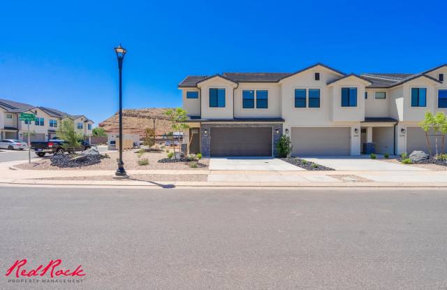 Gorgeous NEW 4 Bedroom Townhome with Pool Access! photos photos