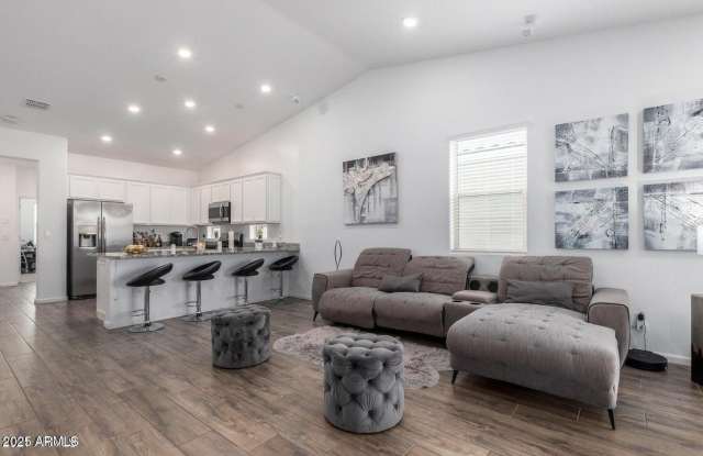 7223 N 123RD Drive photos photos