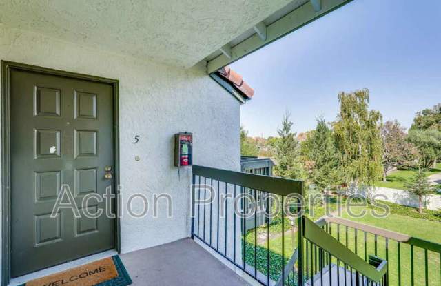 712 San Conrado Terrace Gallery 2