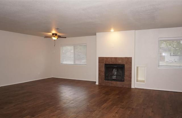 5744 Hanson Drive Gallery 2