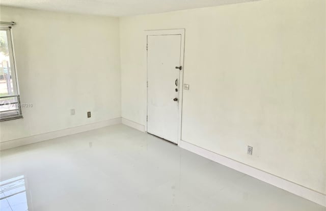 231 Bird Rd Gallery 4
