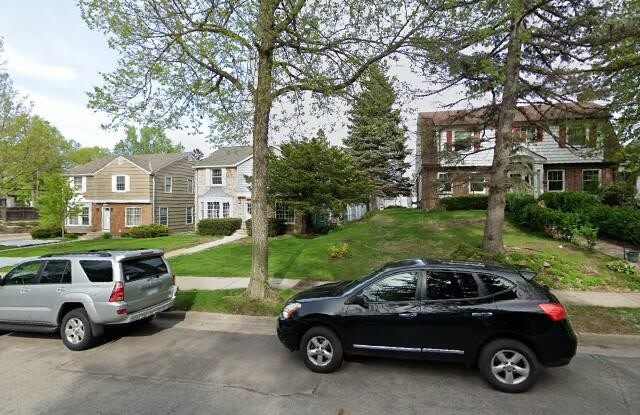 5005 Newton Avenue S Gallery 2