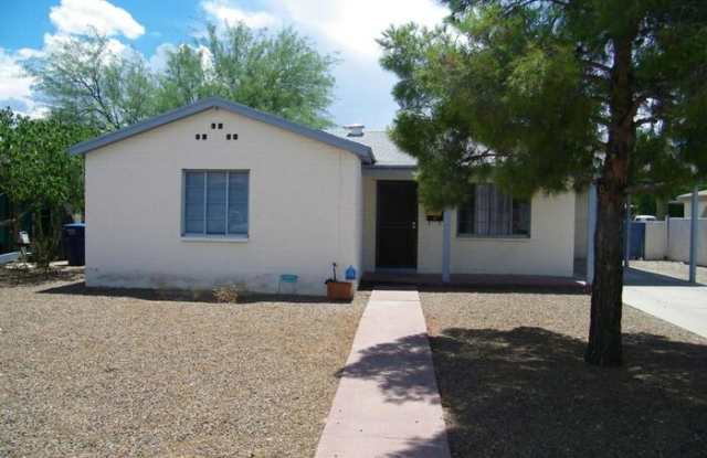 2702 East 18th Street - 2702 East 18th Street, Tucson, AZ 85716