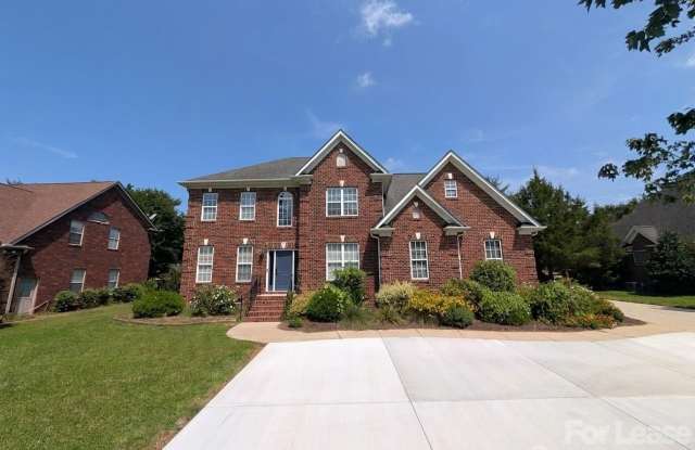 8348 Rocky River Road Gallery 1