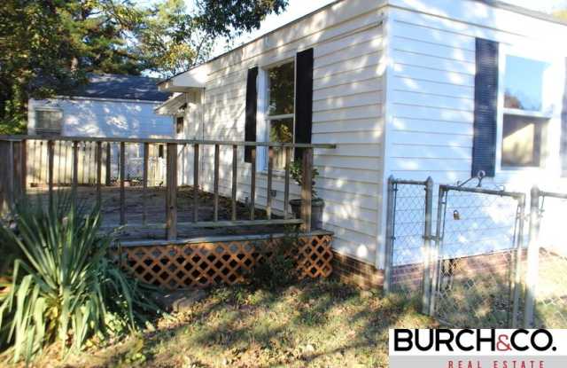 2 Bedroom/ 1Bath Available photos photos