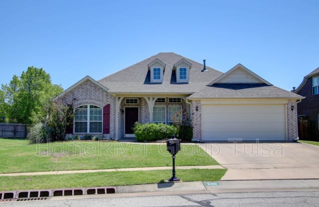 2401 S 10th St - 2401 South 10th Street, Broken Arrow, OK 74012