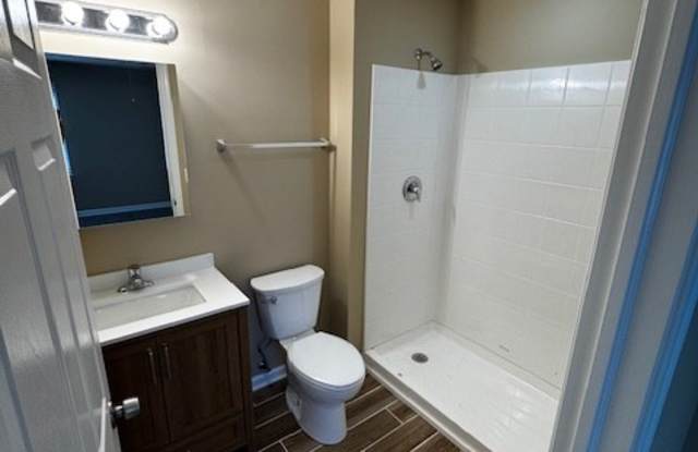 5 Laurel Avenue / Front - 5 Laurel Avenue, Toms River, NJ 08753