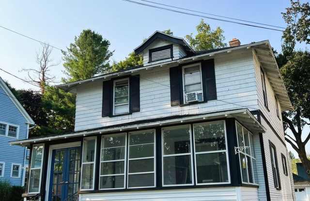 Single Family Home Located Quiet Neighborhood photos photos