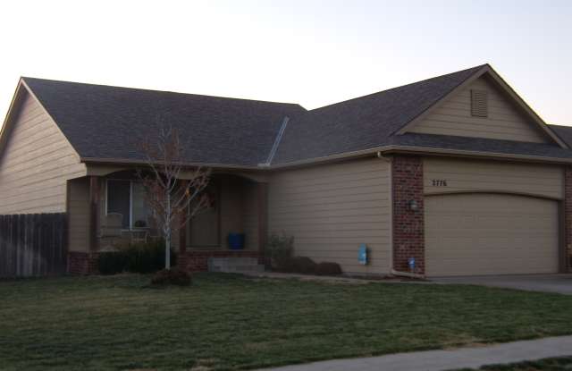 330 E Stone Path St - 330 Stone Path, Derby, KS 67037