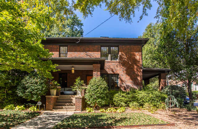 Spacious 2/1 Unit w/ Porch & Deck in the Heart of Midtown| Min. from Piedmont Park & ATL BeltLine! Gallery 1