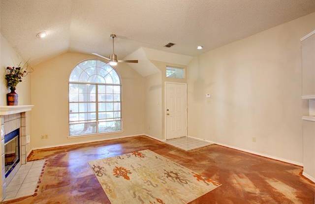 376 Arbor Lane Gallery 3