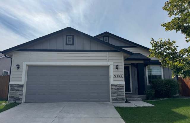 MOVE IN TODAY! Single level floorplan in desirable neighborhood! photos photos