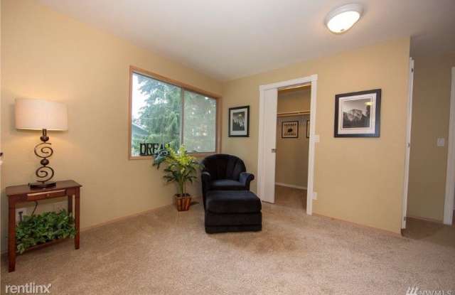 3215 180th Ave Ne Gallery 2