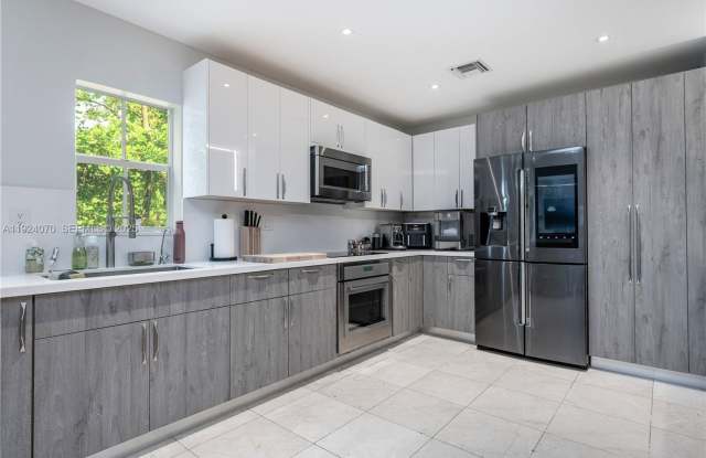 18460 NE 30th Avenue 18460, Aventura, FL 33160 photos photos