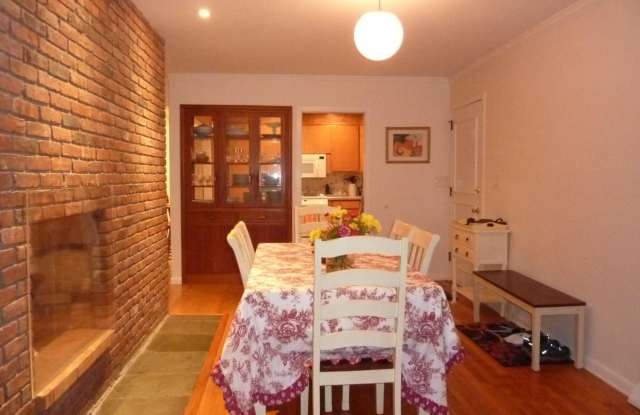 111 HARRIS ROAD Gallery 2