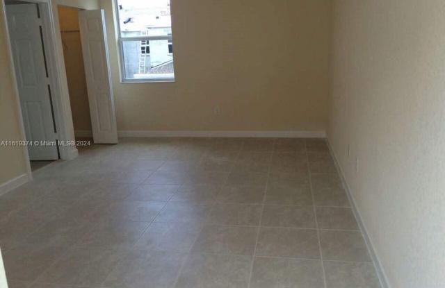 17170 SW 93rd St - 17170 Southwest 93rd Street, The Hammocks, FL 33196