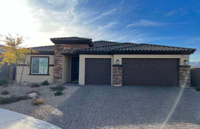 BEAUTIFUL 4 BEDROOM SINGLE FAMILY HOME ! Gallery 3