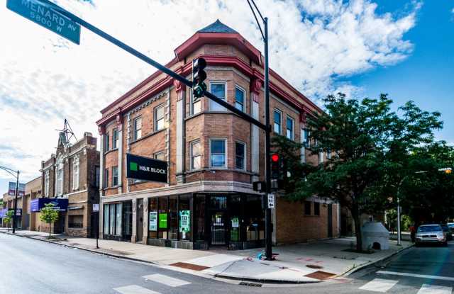 5749 W Chicago Gallery 3