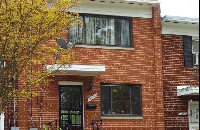 5815 35TH PLACE - 5815 35th Place, Hyattsville, MD 20782